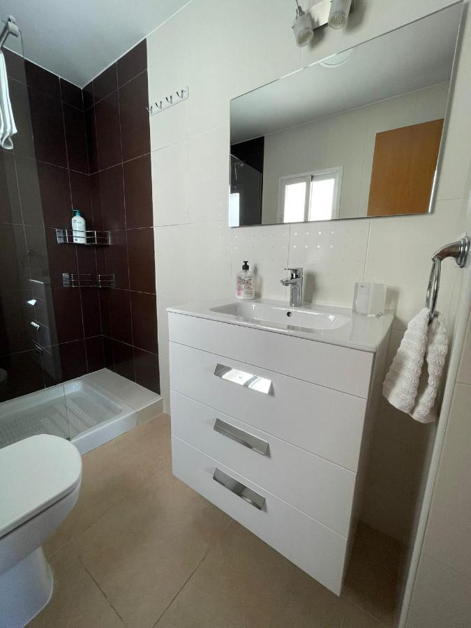 Downtown Host Apartment Valencia Ngoại thất bức ảnh