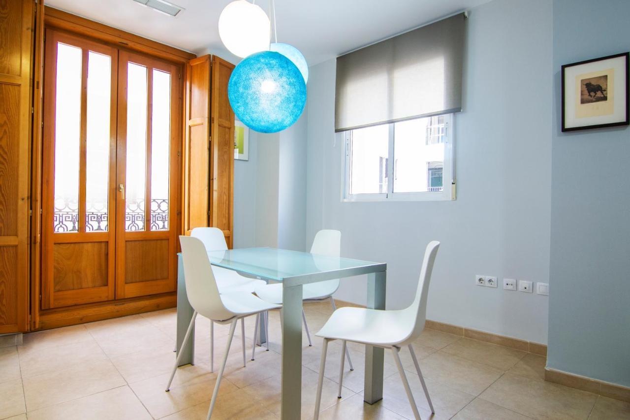 Downtown Host Apartment Valencia Ngoại thất bức ảnh