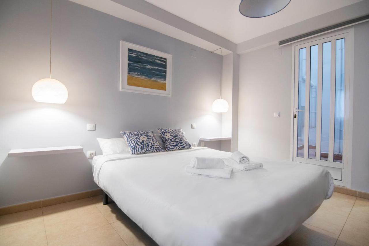 Downtown Host Apartment Valencia Ngoại thất bức ảnh