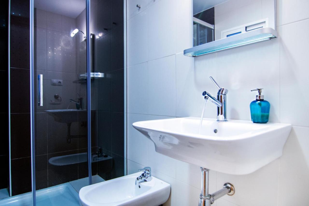 Downtown Host Apartment Valencia Ngoại thất bức ảnh