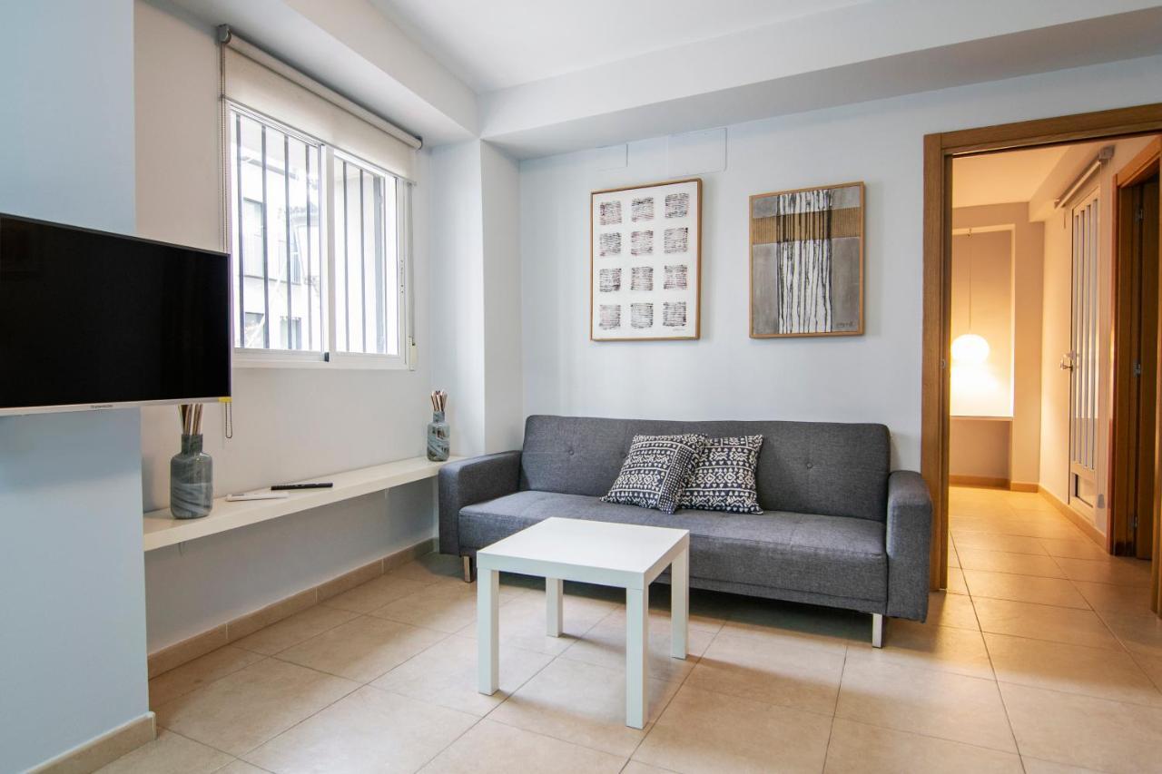 Downtown Host Apartment Valencia Ngoại thất bức ảnh
