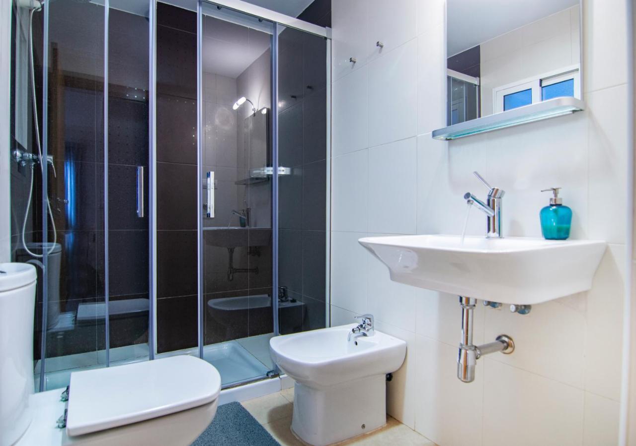 Downtown Host Apartment Valencia Ngoại thất bức ảnh