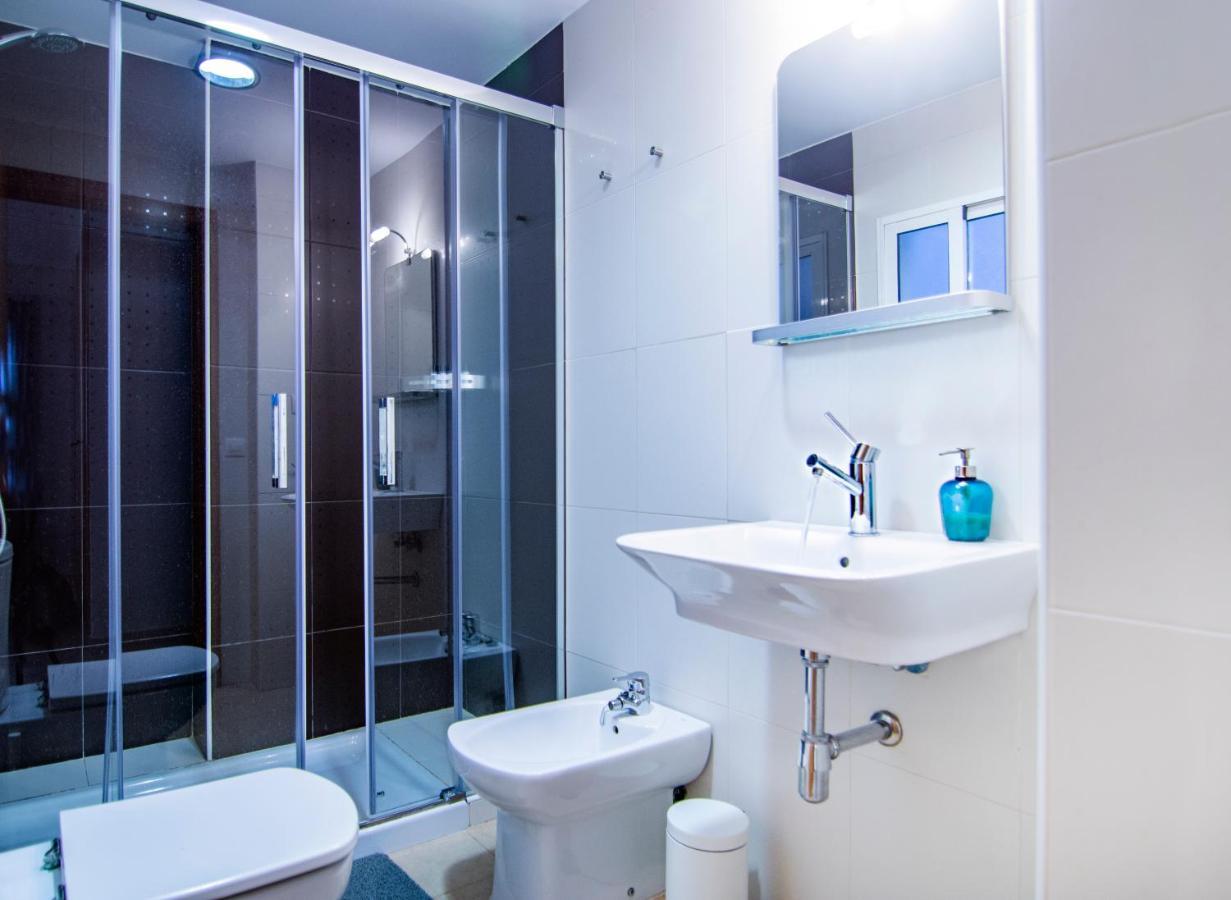 Downtown Host Apartment Valencia Ngoại thất bức ảnh